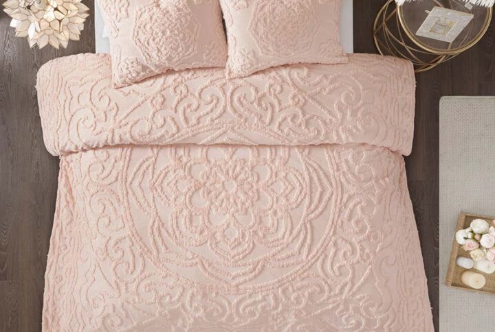 The Madison Park Laetitia Tufted Cotton Chenille Medallion Duvet Cover Set provides an alluring shabby chic update to your bedroom. This globally inspired duvet cover features a 100% cotton face and reverse with a tufted chenille medallion centered on top of the bed. The 2 matching shams (1 in Twin/Twin XL) coordinate with the cotton duvet cover to complete the boho look. Perfect for all season use