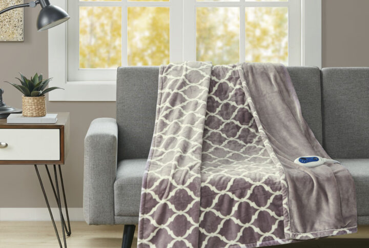 Our heated throw utilizes state of the art Secure Comfort heated technology that adjusts the temperature of your throw based on overall temperature