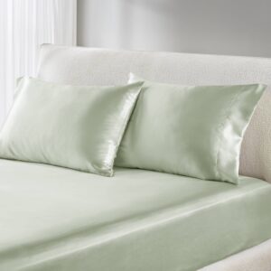 Fall asleep in smooth and luxurious comfort with our wrinkle-free satin pillowcases. These satin pillowcases are gentle on your skin and hair