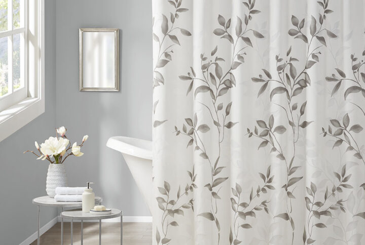 Transform your bathroom with the beauty of Madison Park’s Cecily Printed Shower Curtain. The gorgeous shower curtain flaunts a stunning allover grey botanical design with burnout detailing for beautiful contrast and dimension. Non-absorbent water coat will help to bead water on fabric and glide down which provides quick dry and keeps fabric looking tidy