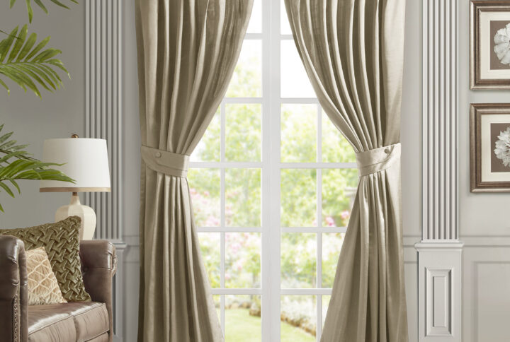 Our Avignon collection is made of lightweight satin cloth that has a silk-like luster and an elegant