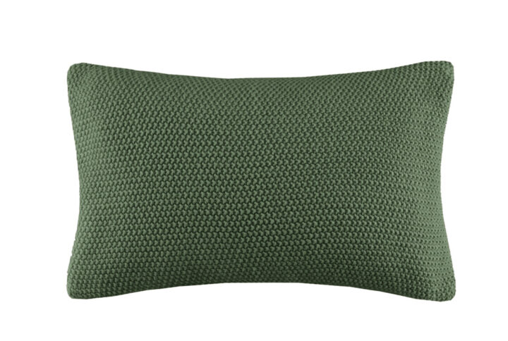 The INK+IVY Bree Knit Oblong Pillow Cover offers a simple and cozy addition to your living room or bedroom decor. This knit pillow cover is made from ultra-soft acrylic to create a casual cottage look. A hidden zipper closure provides a clean finished edge to the design. Machine washable for easy care