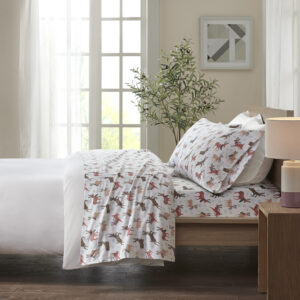 Keep warm and cozy with this ultra-soft cotton flannel sheet set