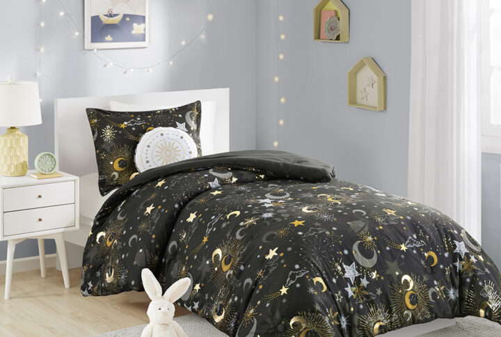 Create sweet dreams with the adorable elegance of the Mi Zone Kids Celia Starry Sky Metallic Printed Comforter Set. The girl’s comforter flaunts gold metallic stars and moons that sparkle against the soft fabric