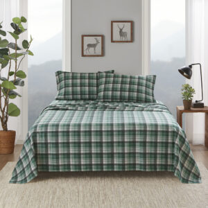 Stay warm and cozy through the night with this incredibly soft cotton flannel sheet set. Featuring fun novelty and classic prints