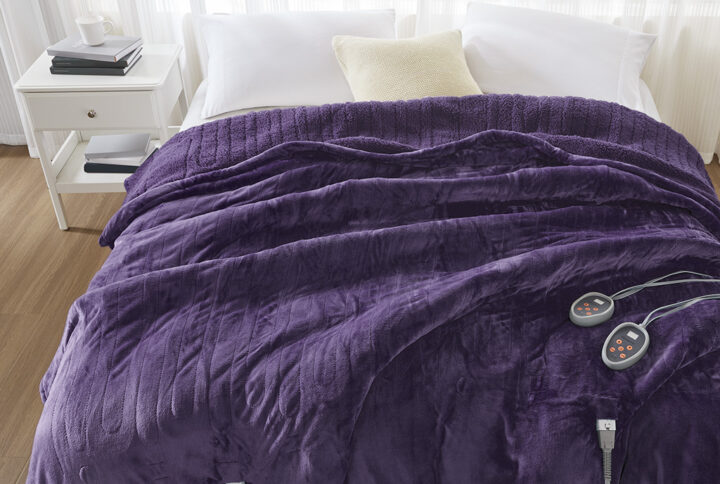 Sleep in ease in our Beautyrest Heated blanket with Secure Comfort Technology