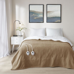 The Serta Fleece to Sherpa Heated Blanket offers incredible comfort and warmth to keep you extra cozy in bed. This heated blanket features an ultra-soft fleece face with a cozy Sherpa reverse