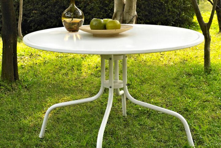 Griffith 39" Outdoor Metal Dining Table White Satin From Crosley Furniture