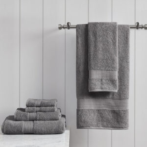 The Madison Park 6 Piece Organic Cotton Towel Set brings an all-natural