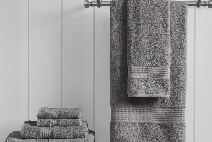 The Madison Park 6 Piece Organic Cotton Towel Set brings an all-natural