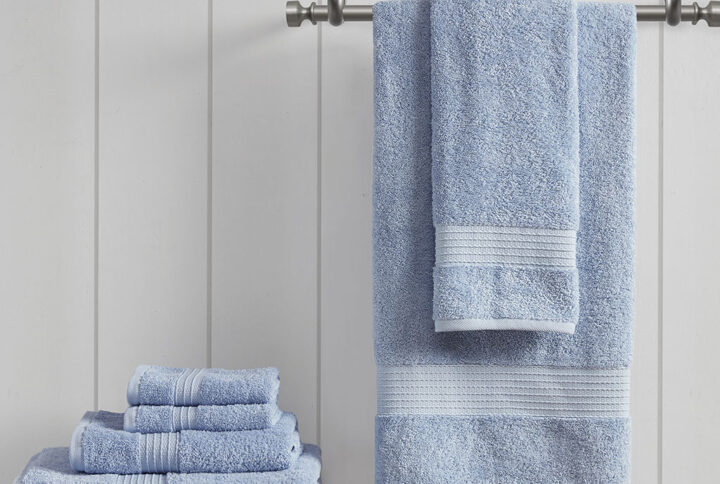 The Madison Park 6 Piece Organic Cotton Towel Set brings an all-natural