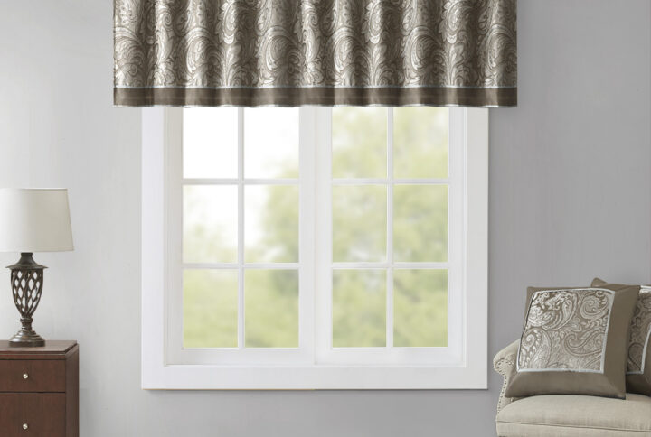 For a luxuriously classic style
