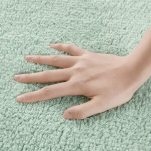 that creates an incredibly dense and plush look and feel. This bath rug is also OEKO-TEX certified