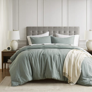 Transform your bedroom with our luxuriously soft textured waffle-weave bedding. This extra fluffy comforter set contains lightweight polyester filling while maintaining a comfortable temperature for any season. So you can enjoy warm nights in the winter and cool