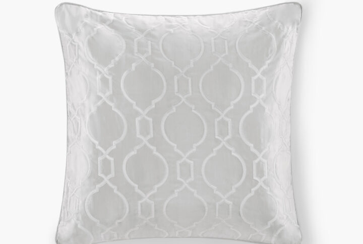 This embroidered ogee pattern inspired by 16th century Turkish textiles creates a pleasing flow and rhythm on the top of the Montague collection. The high-quality antique satin reflects a brilliant infusion with these signature gentle curves