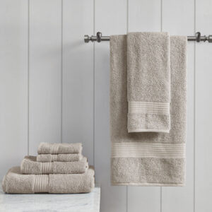 The Madison Park 6 Piece Organic Cotton Towel Set brings an all-natural