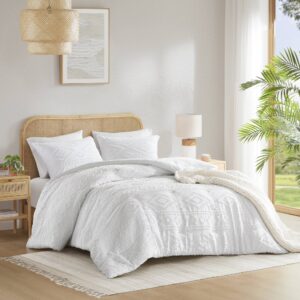 Transform your bedroom with our boho tufted comforter set