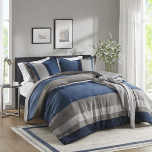 ensures lasting comfort while retaining the warm but lightweight design that is ideal for year-round use.