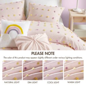 for a shabby chic look. Matching shams