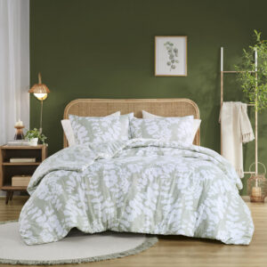 Enjoy an unforgettable cozy sleep experience with our premium microfiber bedding set decorated with a stunning reversible floral print. Lightweight yet fluffy