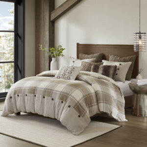 Elevate your bedroom with the cozy look of our Madison Park Signature Urban Cabin 8 Piece Comforter Set. This cotton jacquard bed showcases a beautiful plaid design that perfectly embodies casual farmhouse style. This set includes 1 comforter