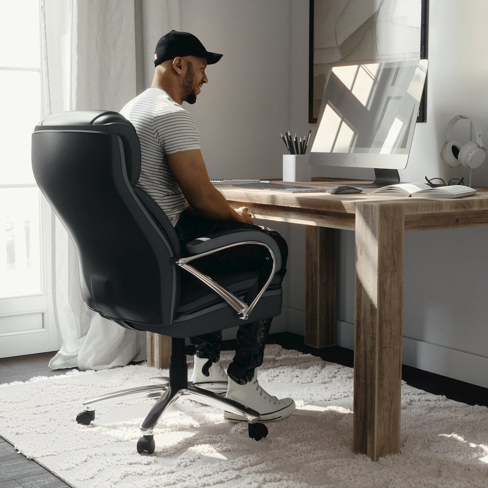 500 lb. Rated Black Executive Swivel Office Chair with Extra Wide Seat