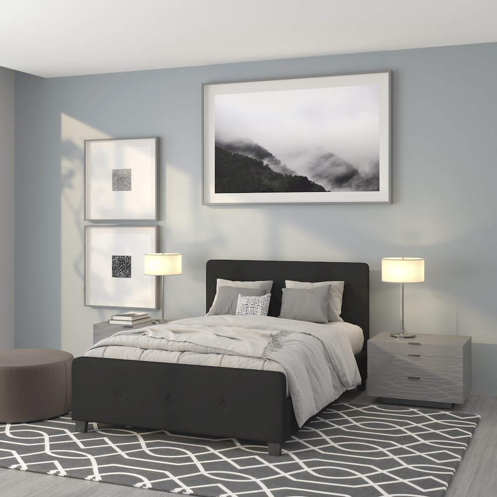 Full Size Tufted Upholstered Platform Bed in Black Fabric