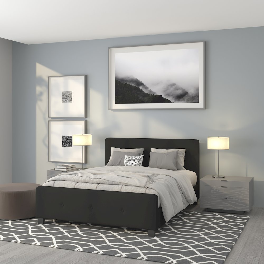 Queen Size Tufted Upholstered Platform Bed in Black Fabric