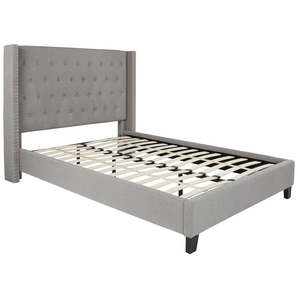 Full Size Tufted Upholstered Platform Bed in Light Gray Fabric