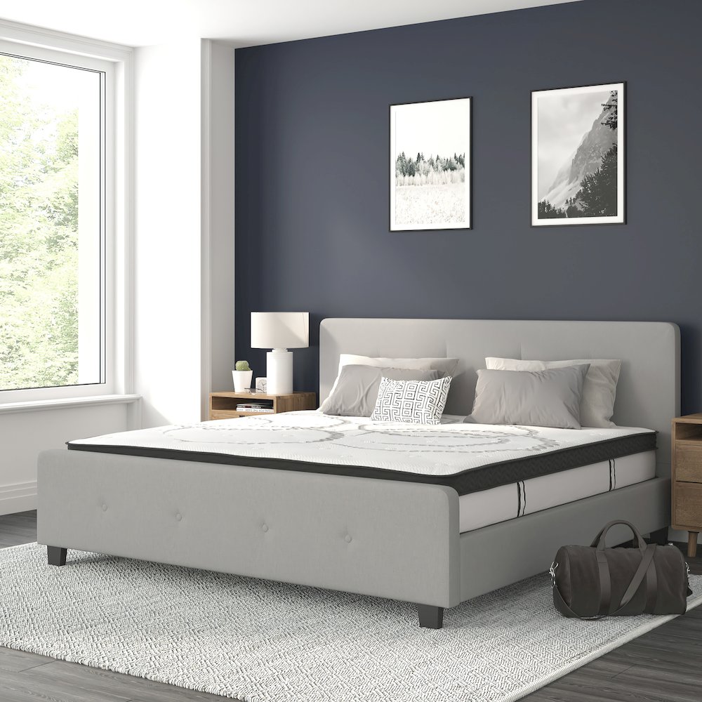 King Size Tufted Upholstered Platform Bed in Light Gray Fabric