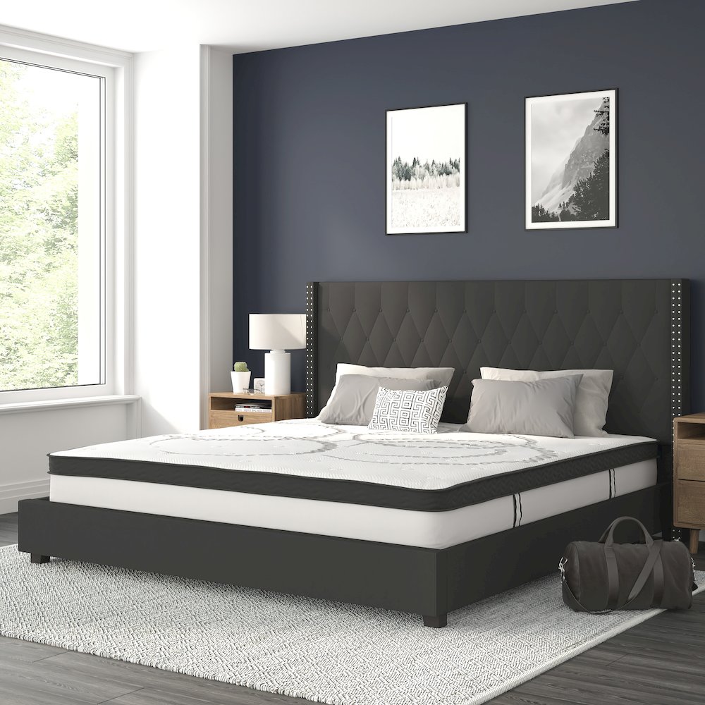 King Size Tufted Upholstered Platform Bed in Black Fabric