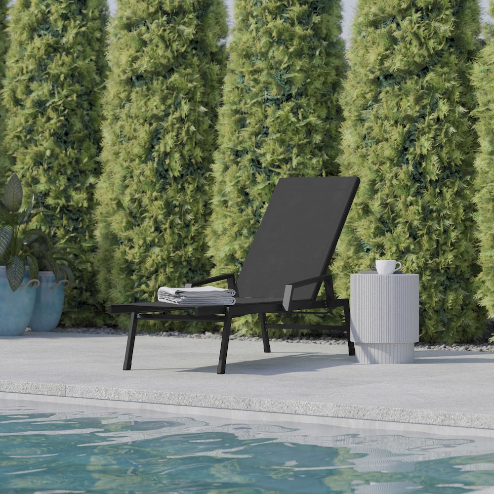 Modern Outdoor Chaise Lounge Chair with Arms