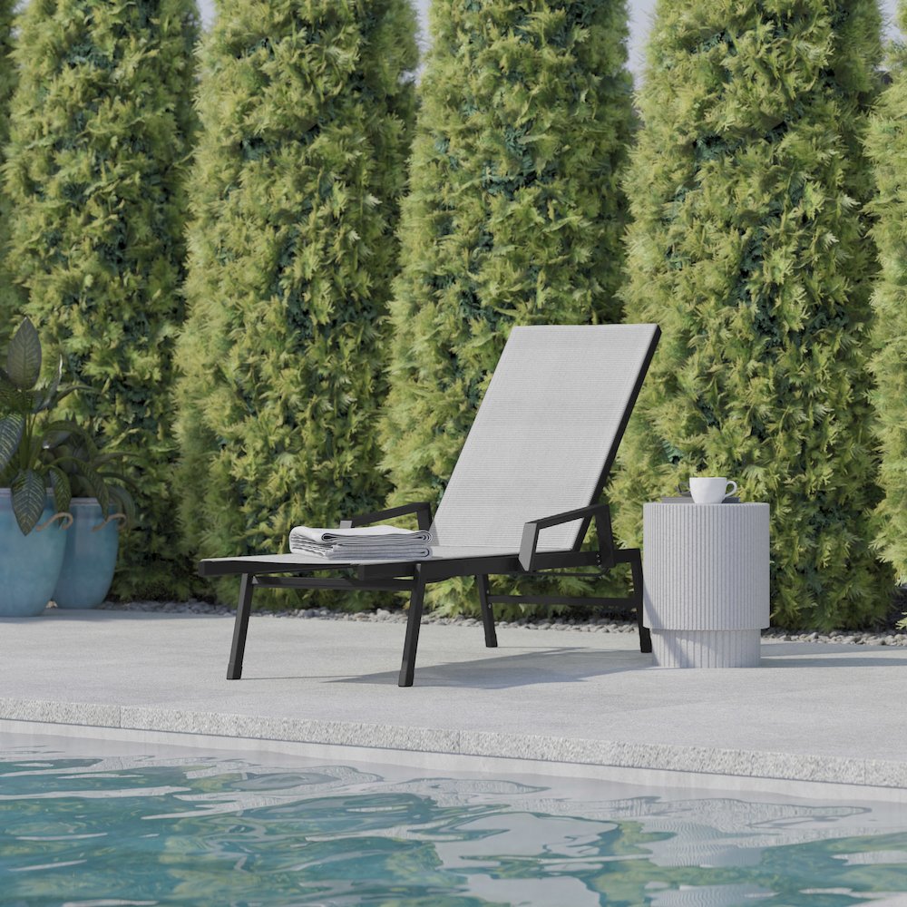 Modern Outdoor Chaise Lounge Chair with Arms