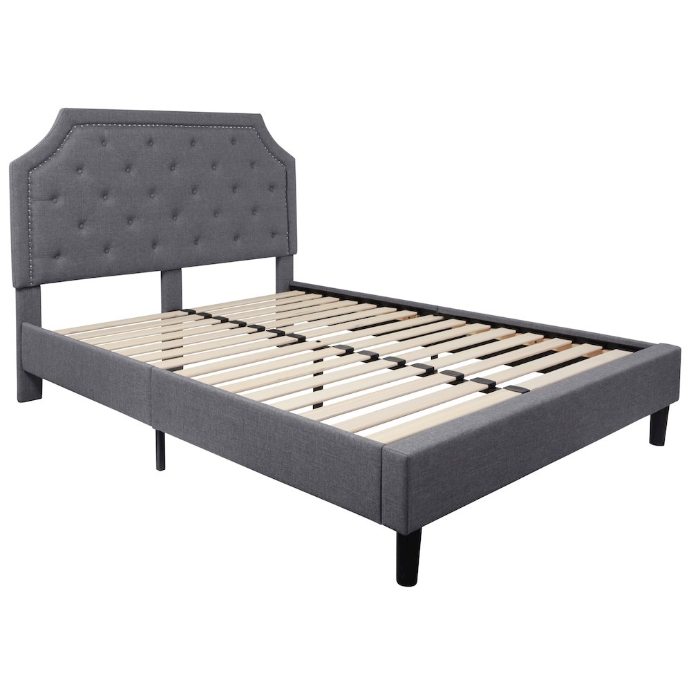 Queen Size Tufted Upholstered Platform Bed in Light Gray Fabric