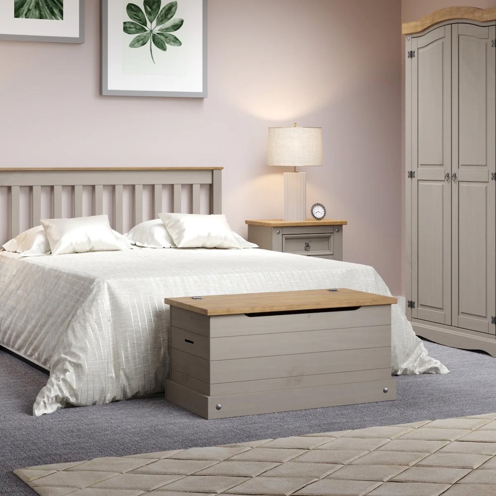 Wood Storage Trunk in Corona Gray