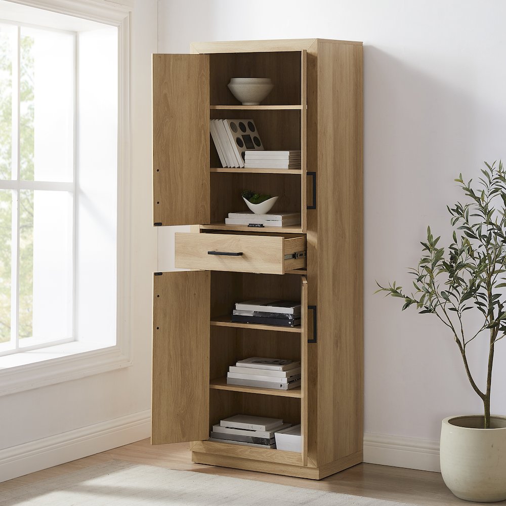 Isla Kitchen Storage Pantry