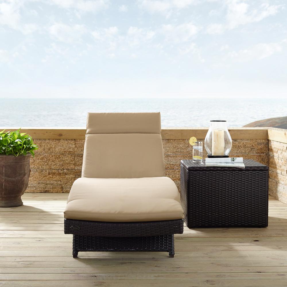 Biscayne Wicker Outdoor Chaise Lounge