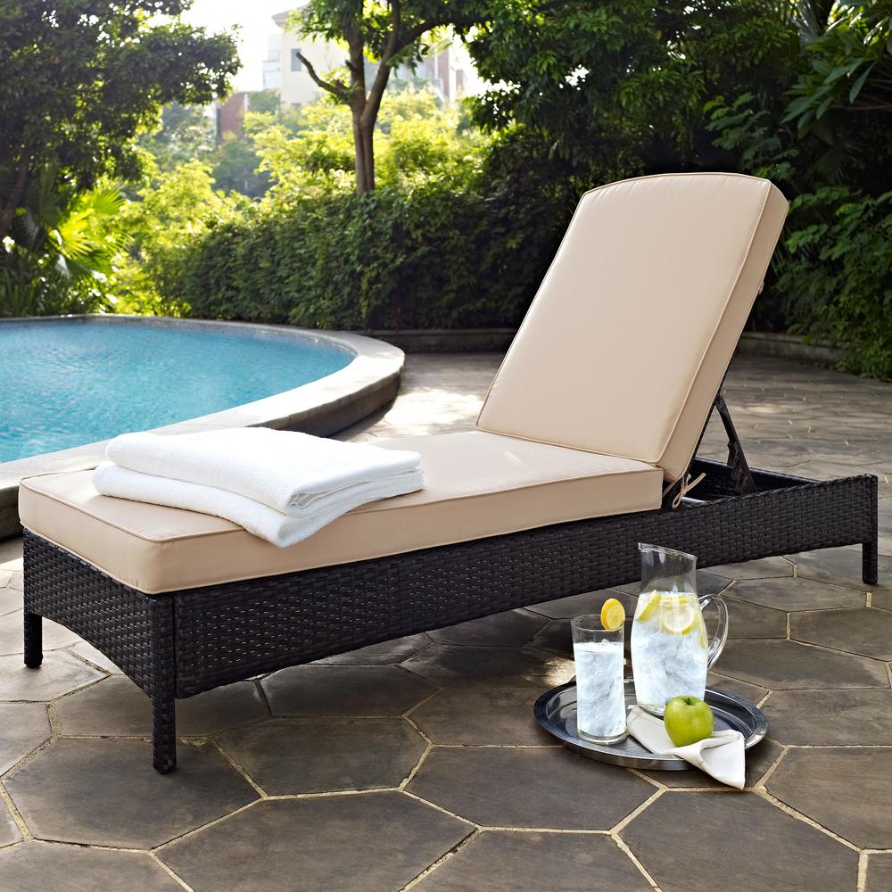 Palm Harbor Wicker Outdoor Chaise Lounge