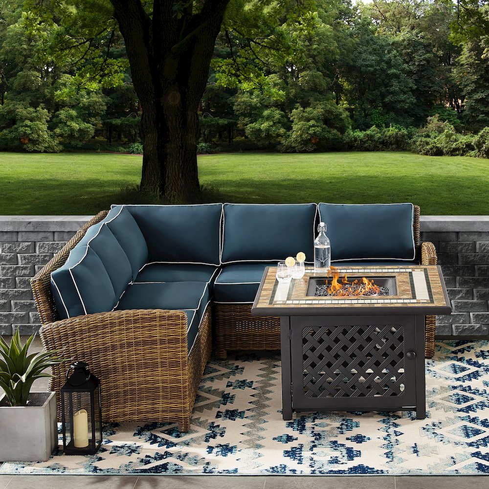 Bradenton 4Pc Wicker Outdoor Sectional Set W/ Fire Table