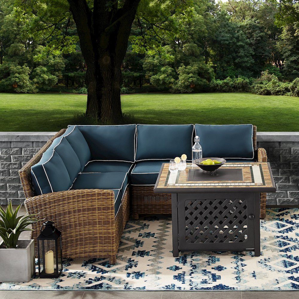 Bradenton 4Pc Wicker Outdoor Sectional Set W/ Fire Table