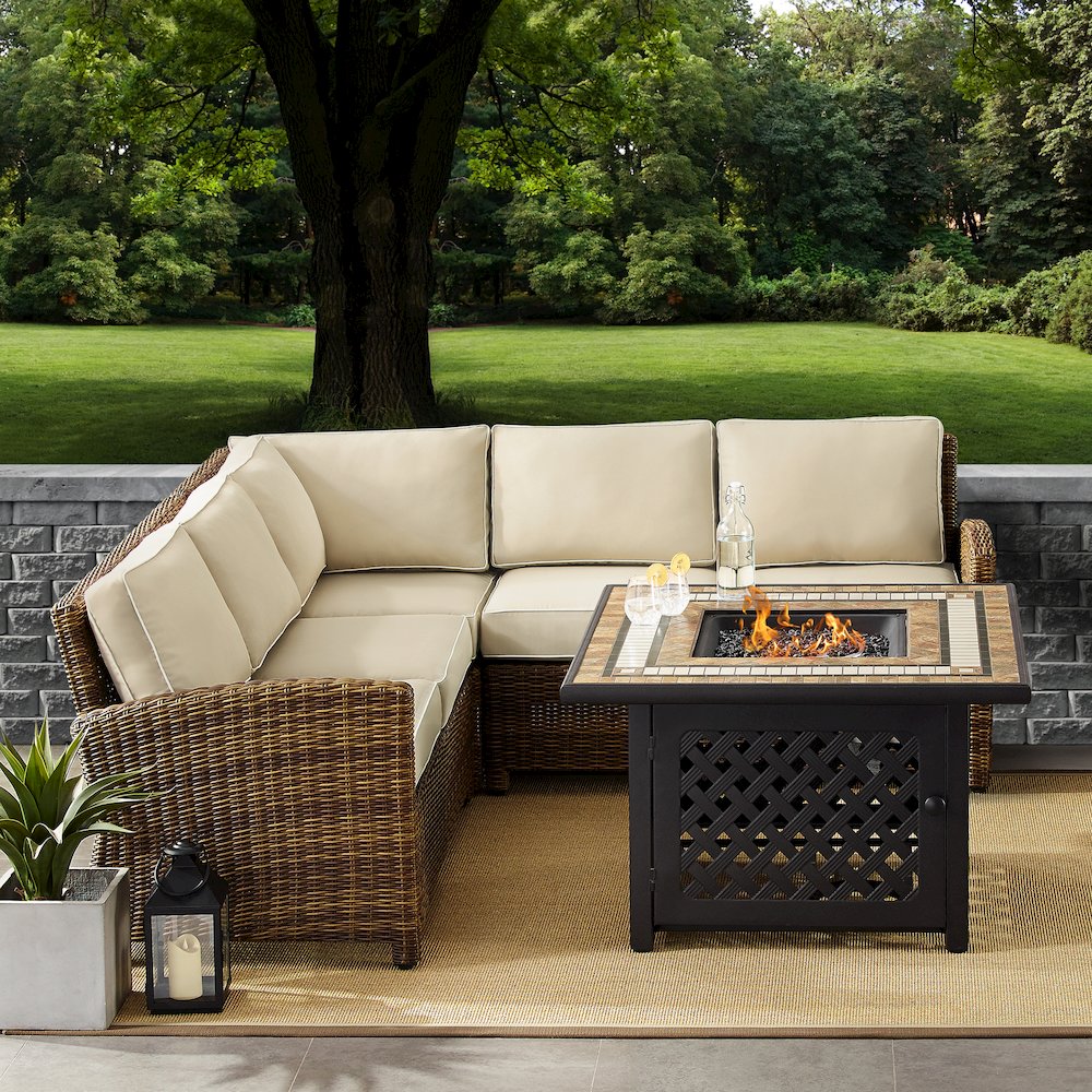Bradenton 4Pc Wicker Outdoor Sectional Set W/ Fire Table