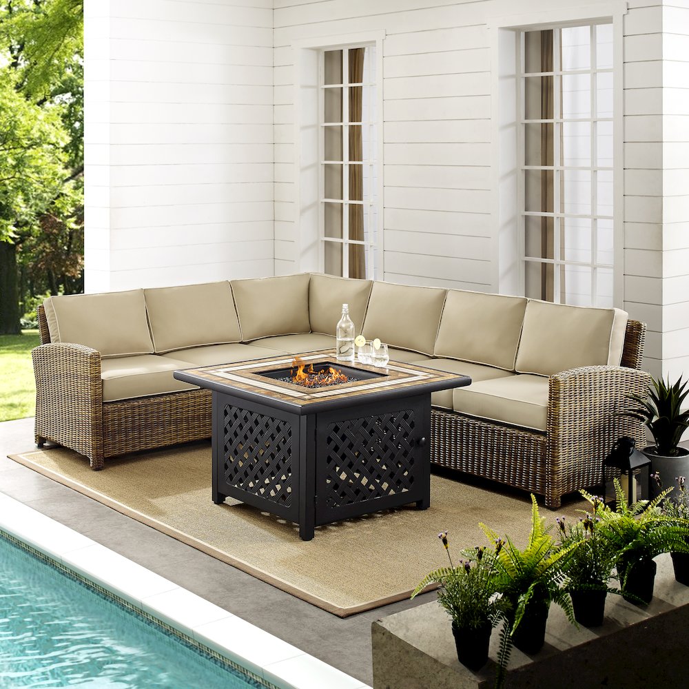 Bradenton 5Pc Wicker Outdoor Sectional Set W/ Fire Table