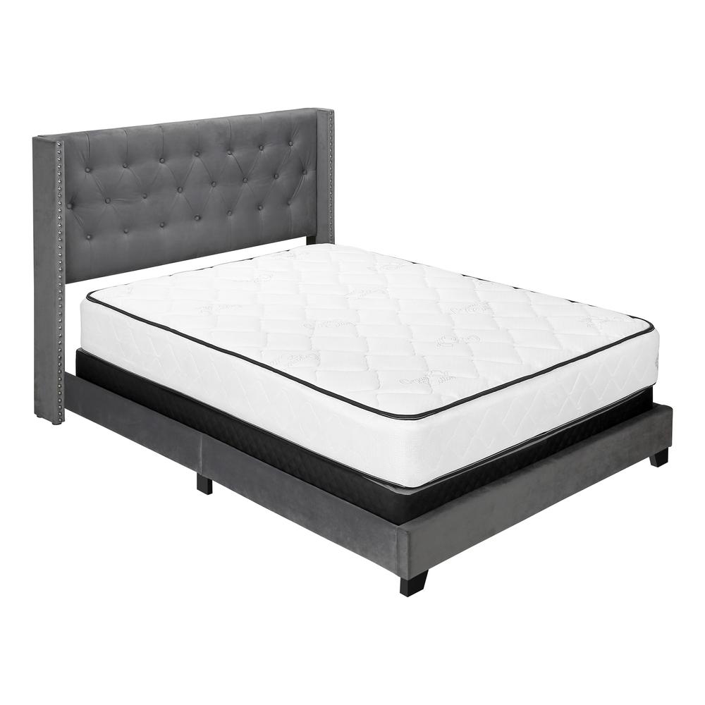 =”Bed