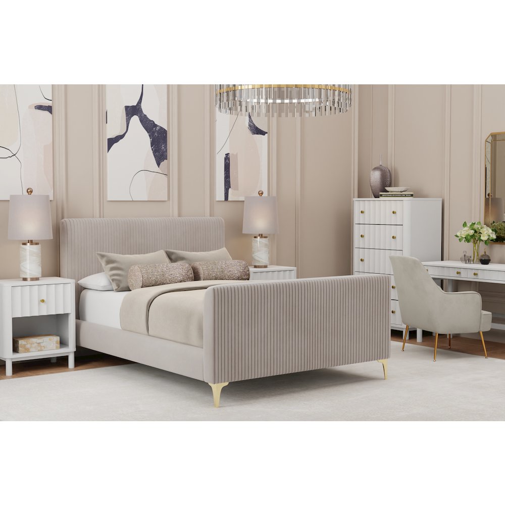 Zaldy Queen Platform Bed