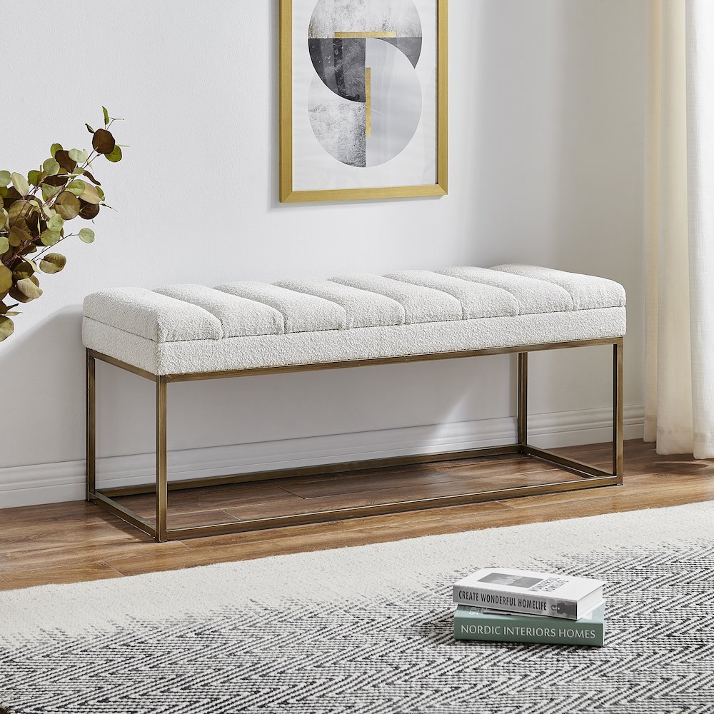 Darius Boucle Bench