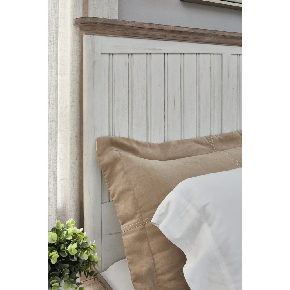 Beach Comber King Panel Bed – Weathered White – Sand Top