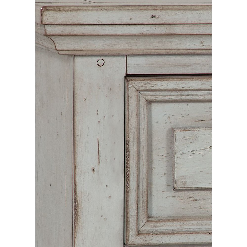 Stonebrook Dresser with Mirror – Light Distressed Antique Gray