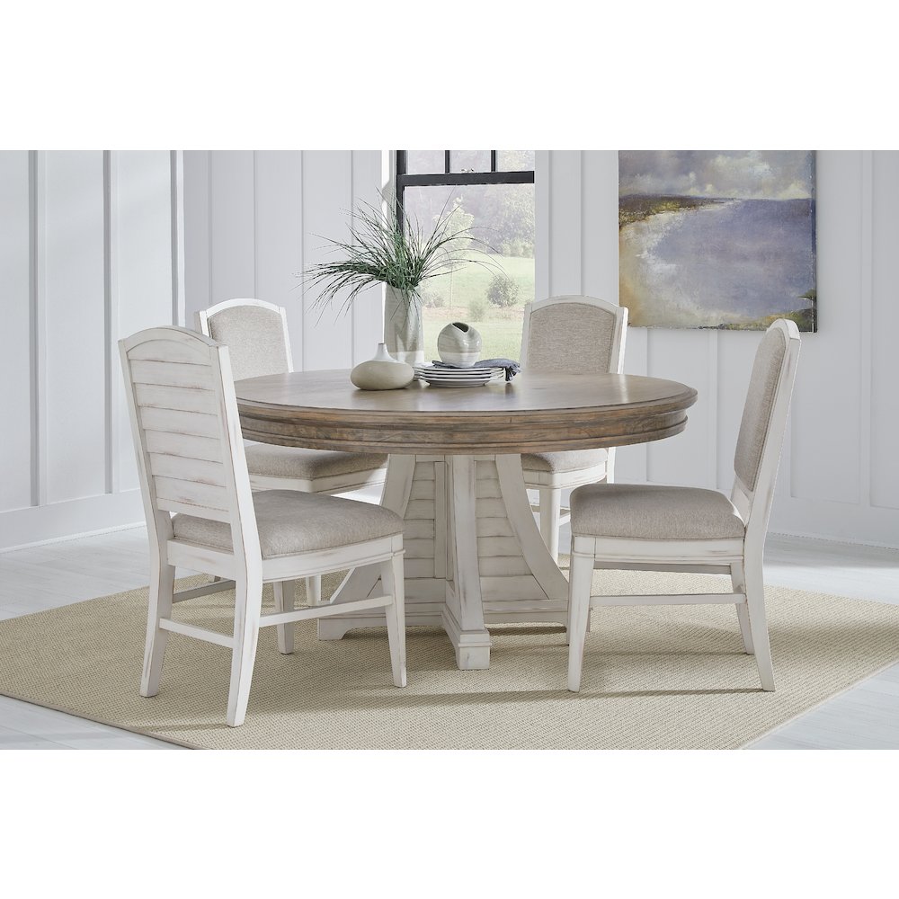 Meadowbrook Round Dining Table