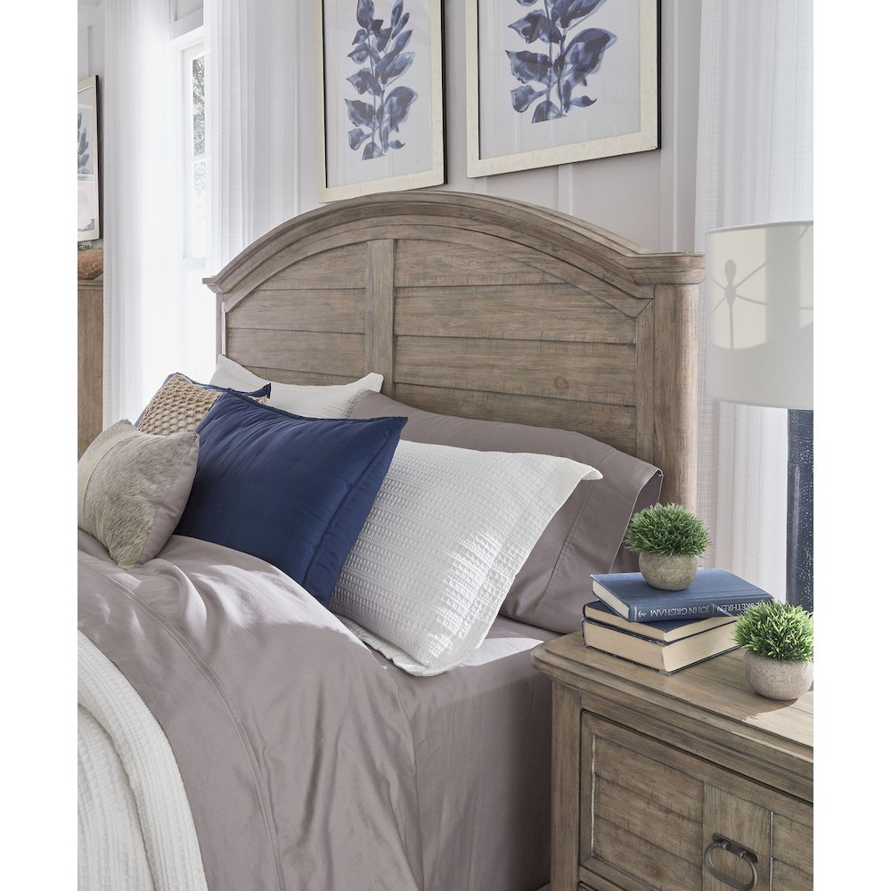 Meadowbrook Arched King Bed – Sand
