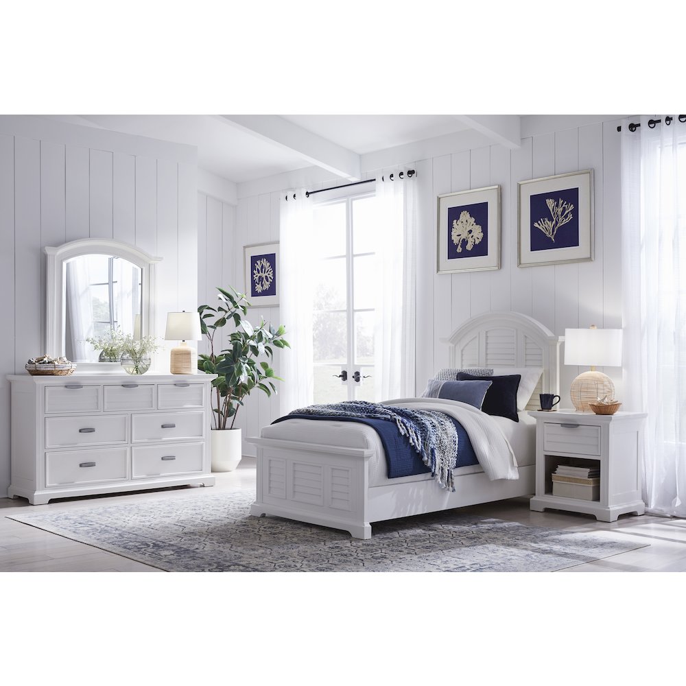 Heritage Coast Bed – Twin – Coastal White